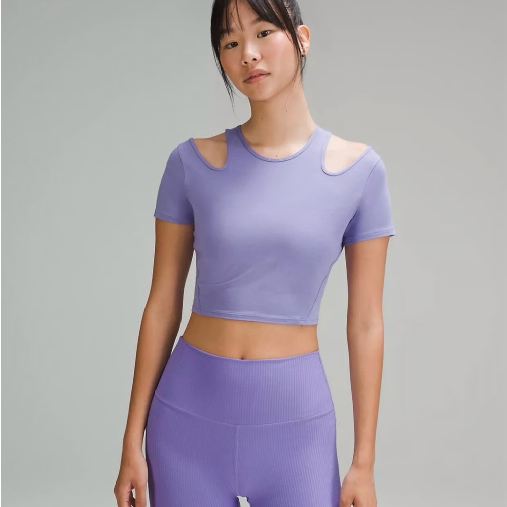 🔻🔻🔻sale Lululemon Shoulder Cut-Out Yoga Tee – Size 0